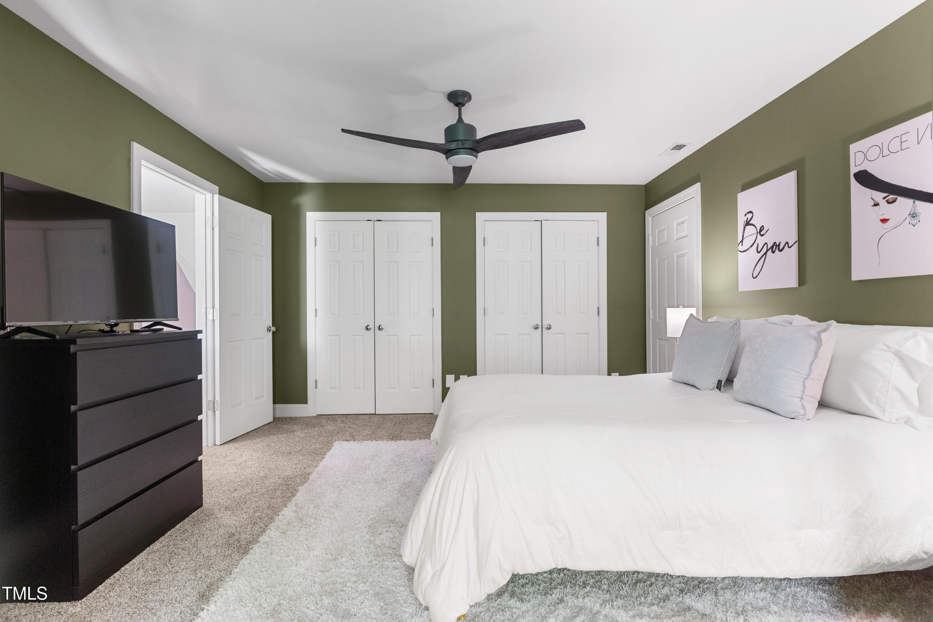 81502 Alexander Chapel Hill NC 27517