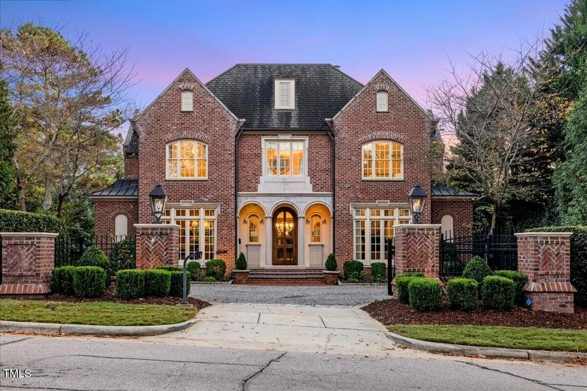 2627 Fairview Road Raleigh NC 27608