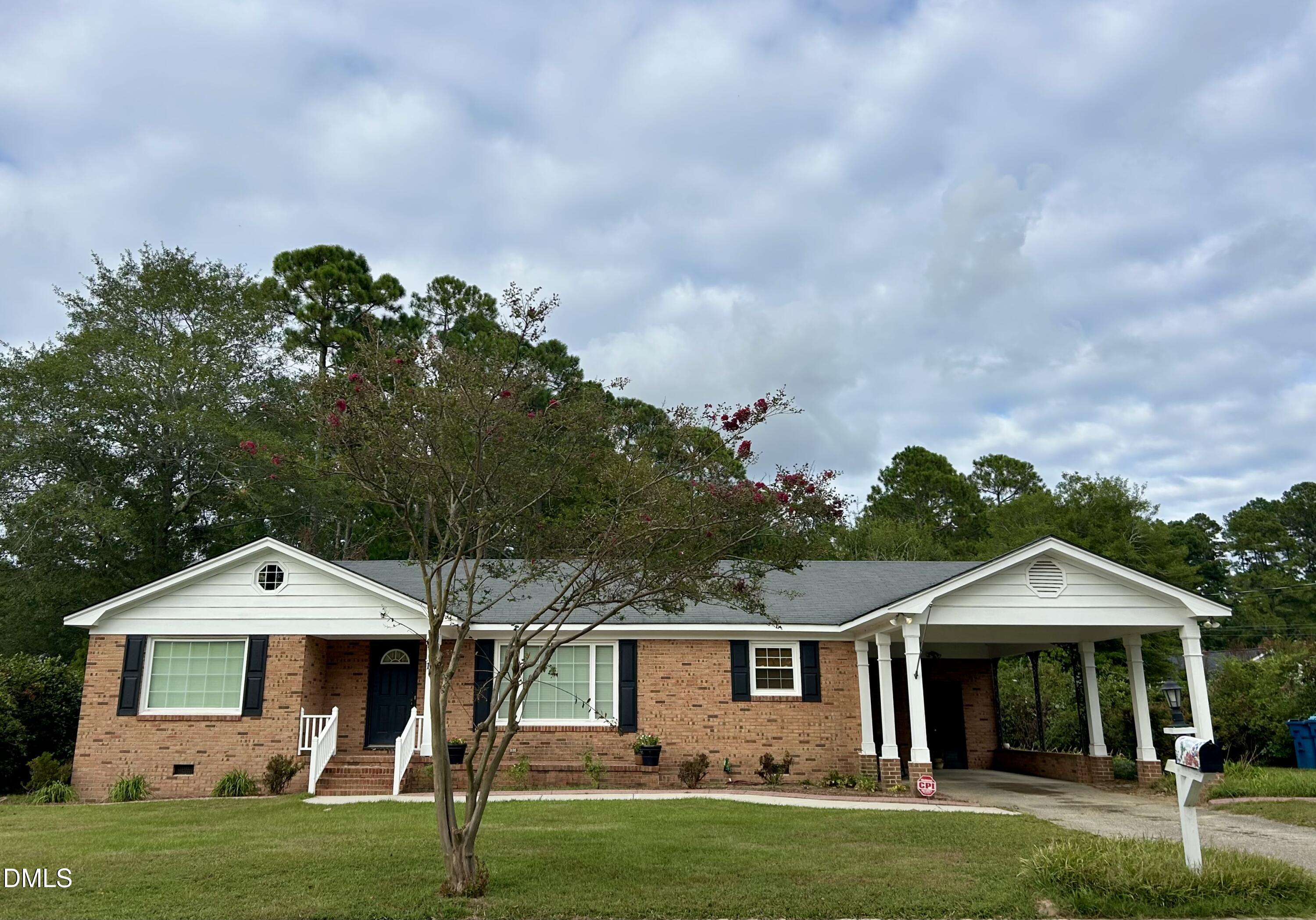 103 Crepe Myrtle Lane Dunn NC 28334
