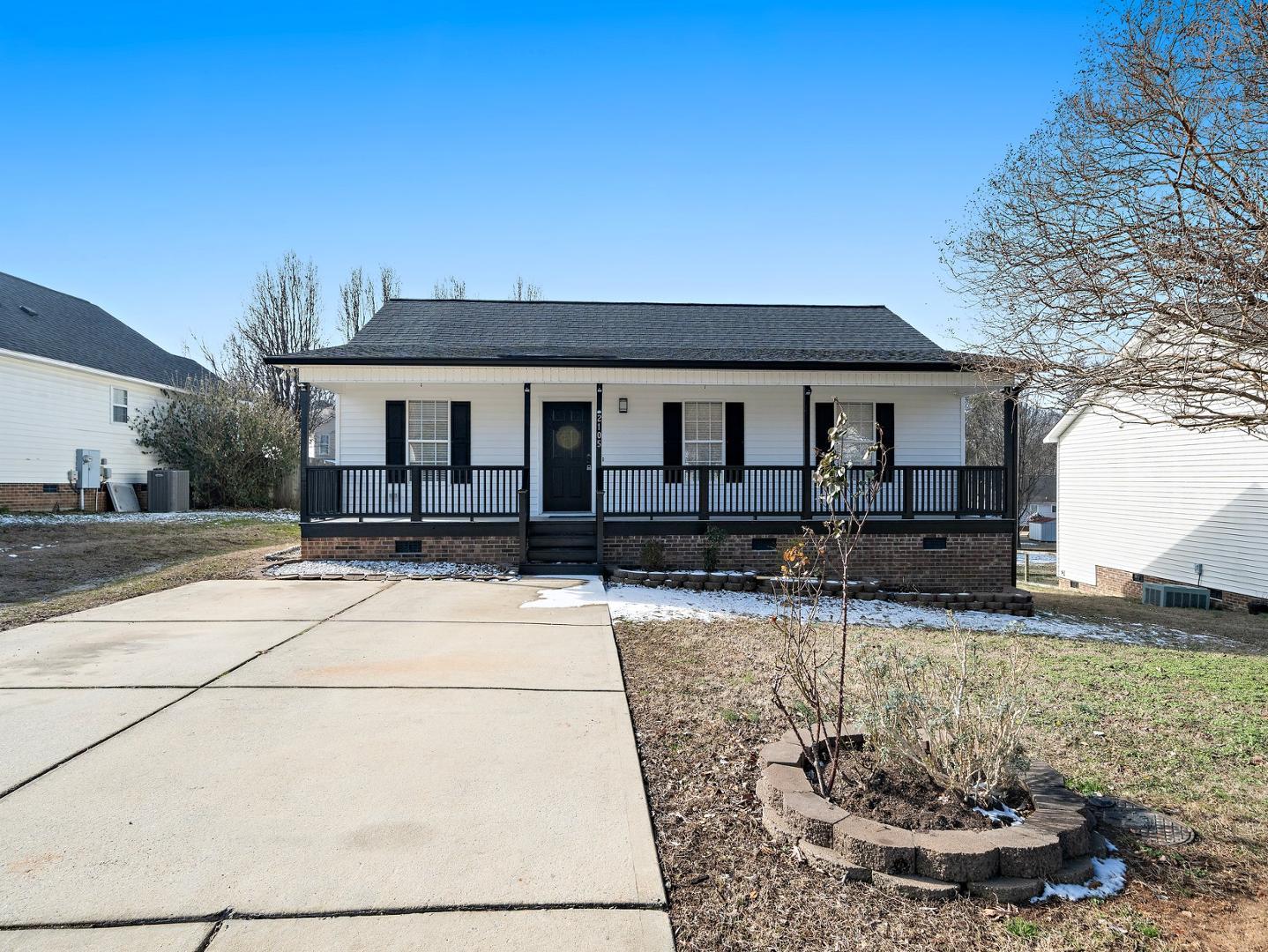 2105 Mckinnon Drive Clayton NC 27520