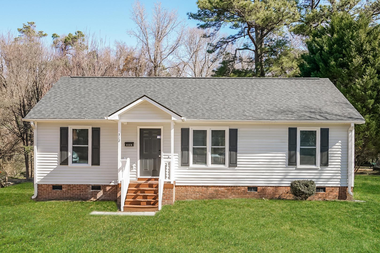 312 W Barnes Street Clayton NC 27520