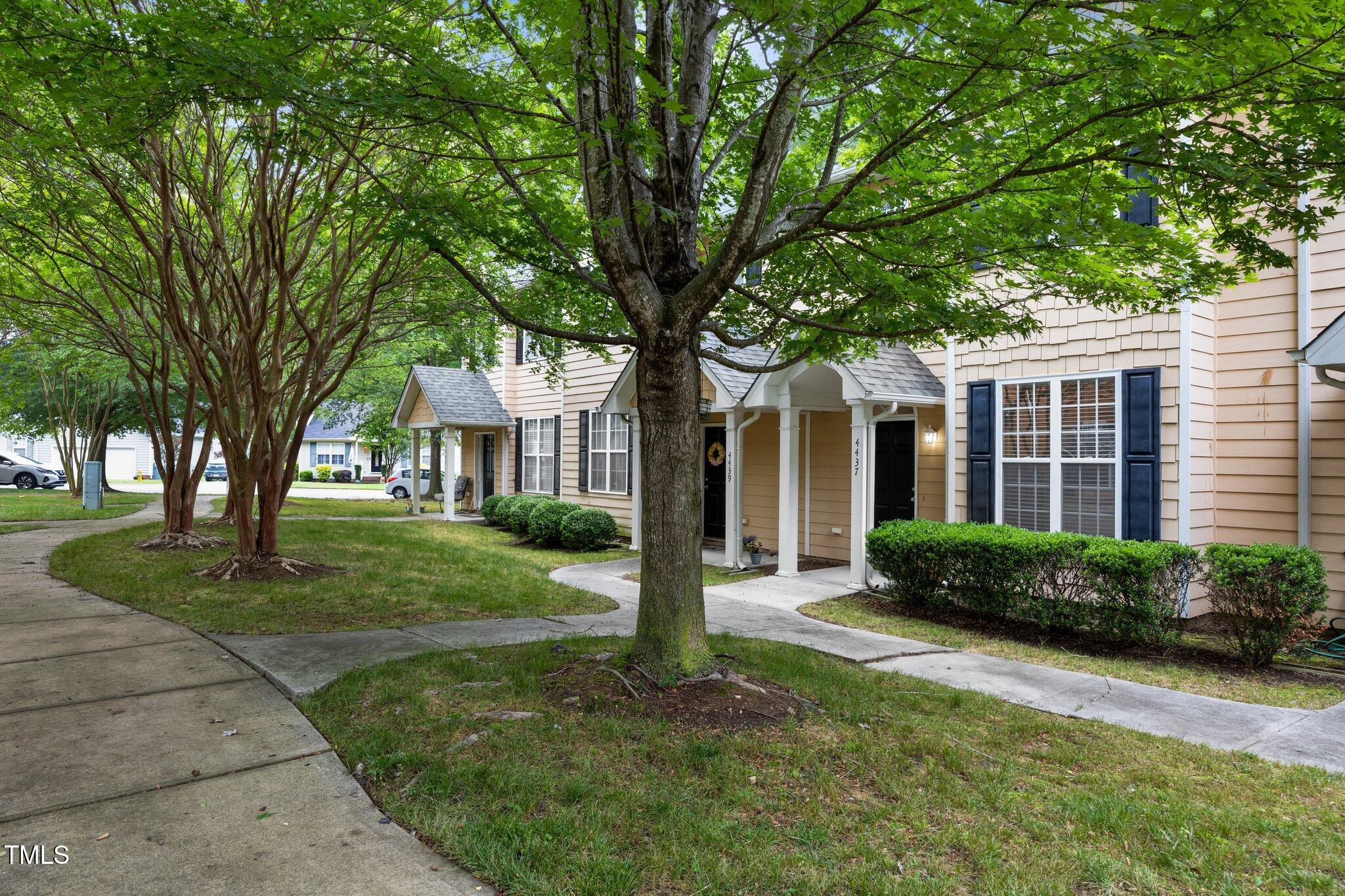 4437 Moss Garden Path Raleigh NC 27616