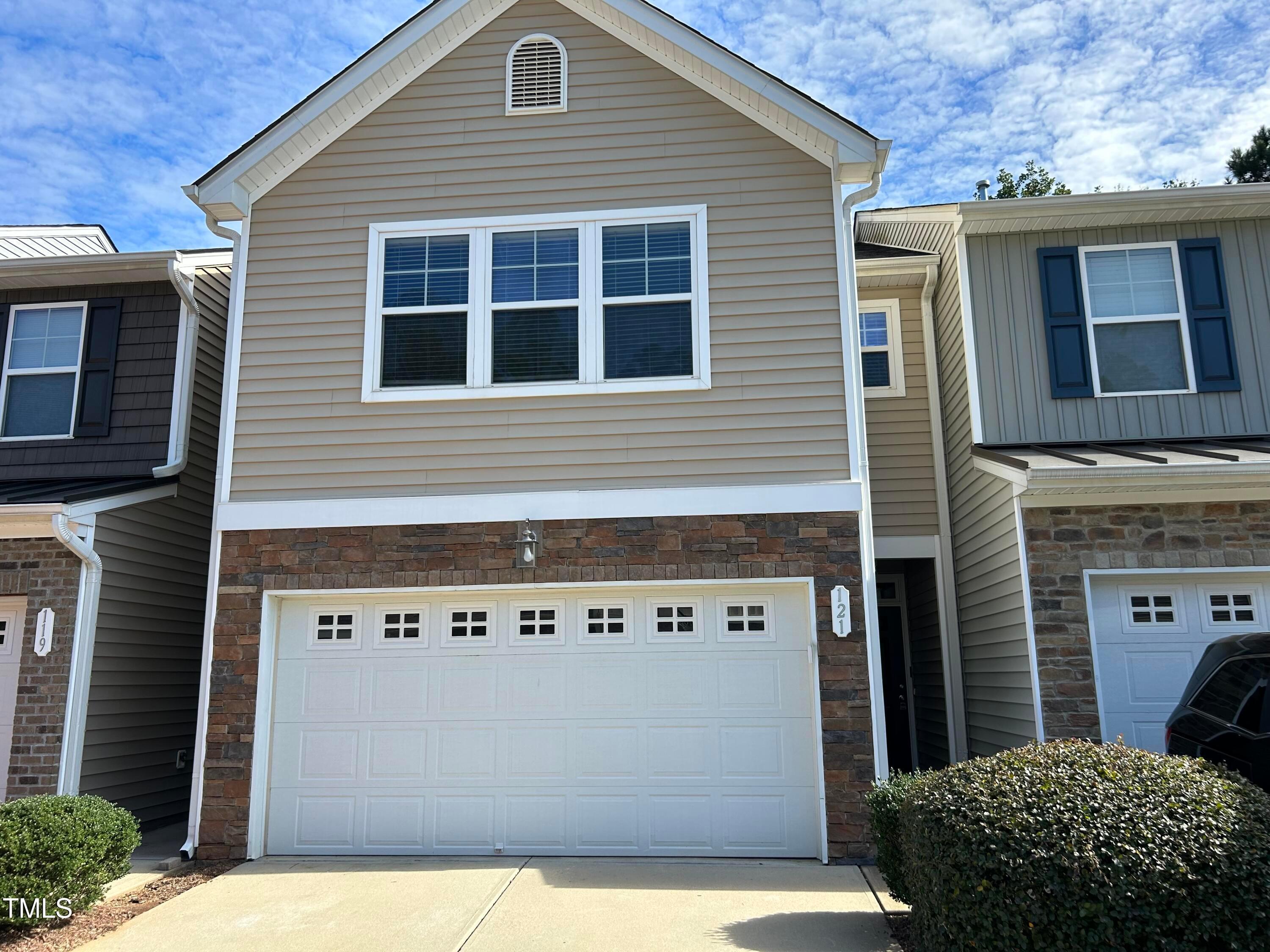 121 Cobalt Creek Way Holly Springs NC 27540
