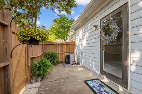 5613 Split Oak Way Raleigh NC 27609