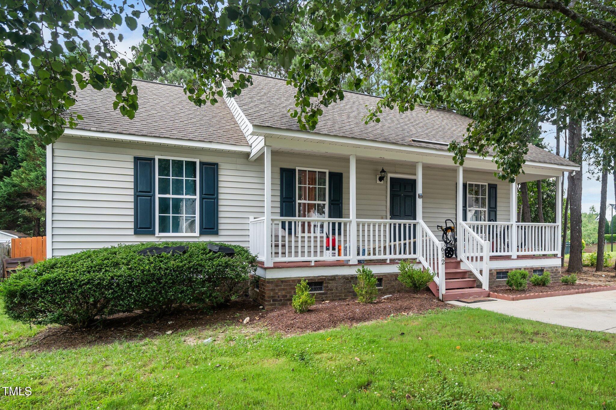 612 Agin Court Place Clayton NC 27520