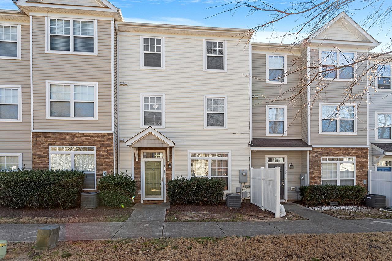 1220 Canyon Rock Court Raleigh NC 27610