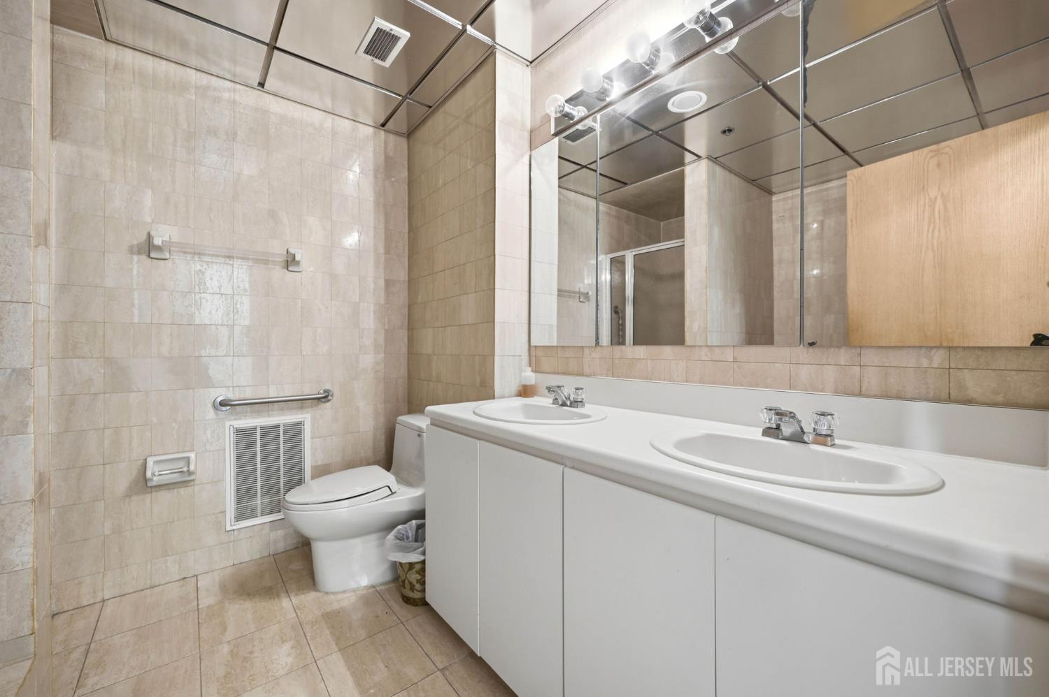 30 S Adelaide Avenue Highland Park NJ 08904