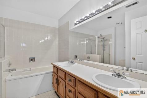 40 Rutland Lane Monroe NJ 08831