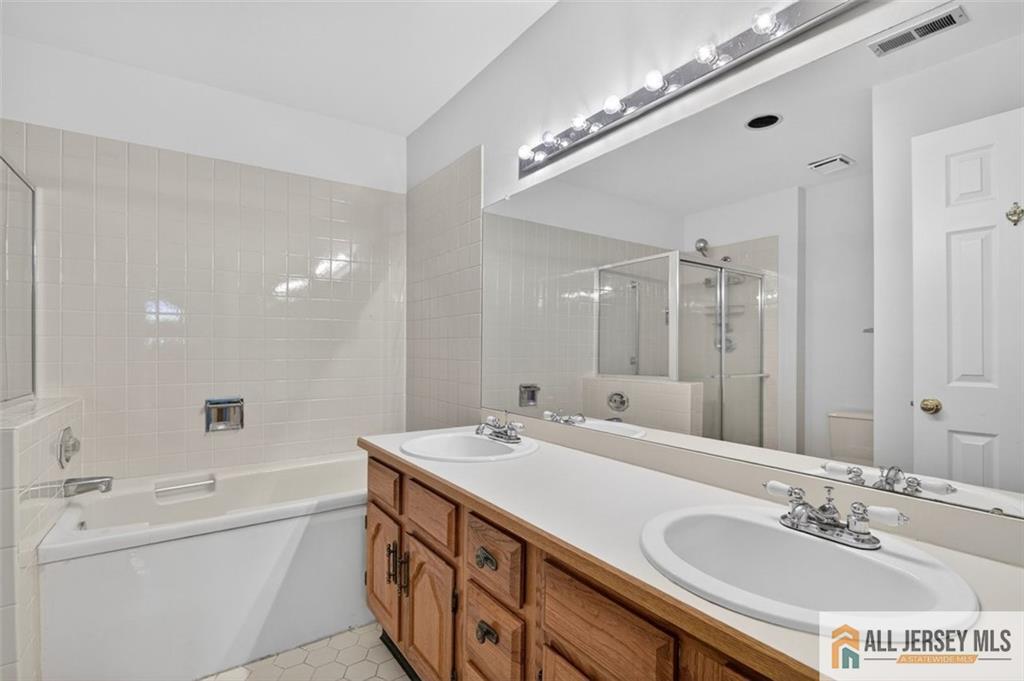 40 Rutland Lane Monroe NJ 08831