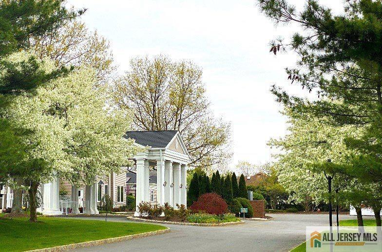40 Rutland Lane Monroe NJ 08831