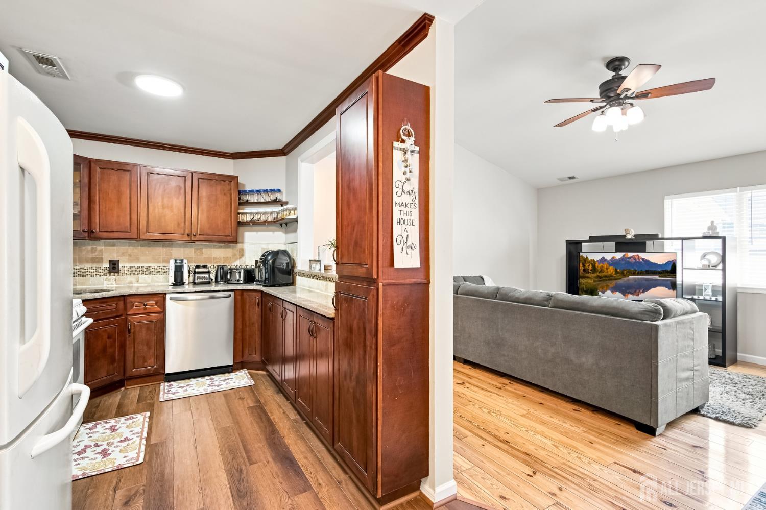 30 Kensington Drive Piscataway NJ 08854