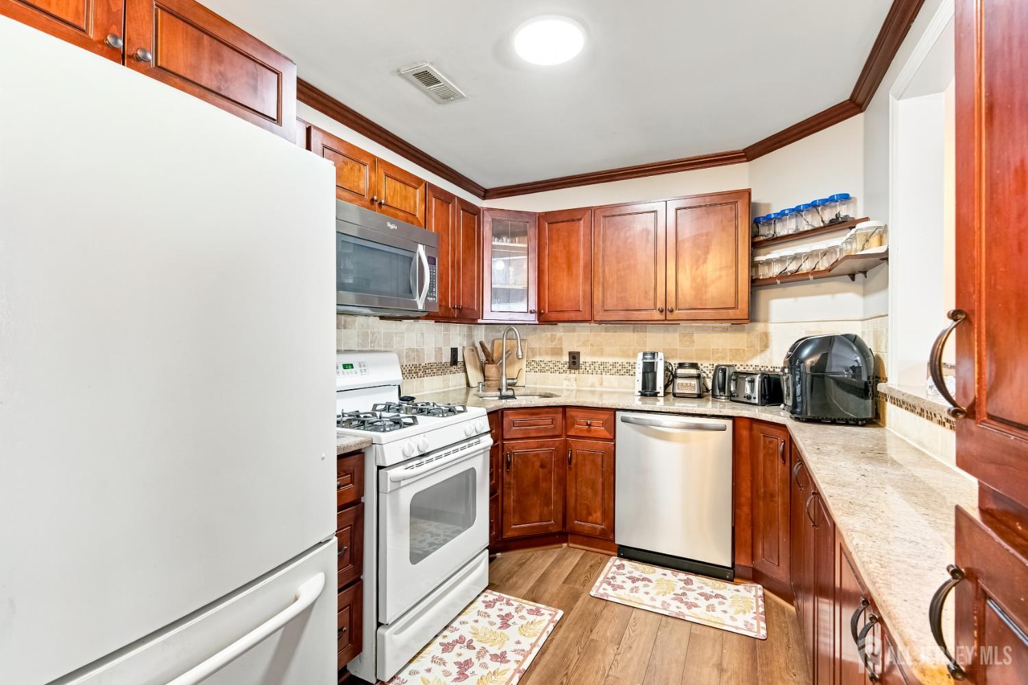 30 Kensington Drive Piscataway NJ 08854