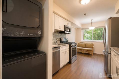 201 Edison Glen Terrace Edison NJ 08837