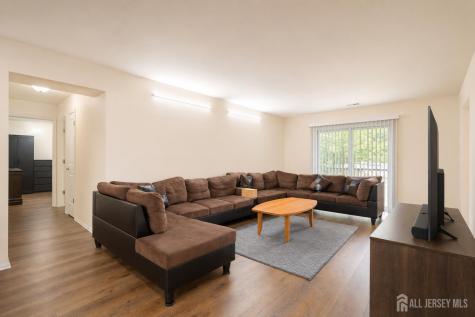 201 Edison Glen Terrace Edison NJ 08837