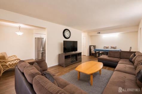 201 Edison Glen Terrace Edison NJ 08837