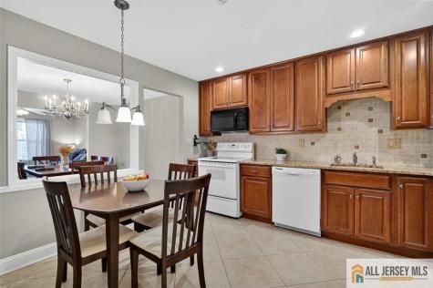 17 George Washington Drive Monroe NJ 08831