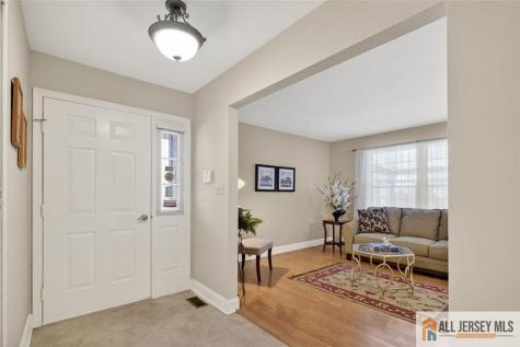 17 George Washington Drive Monroe NJ 08831