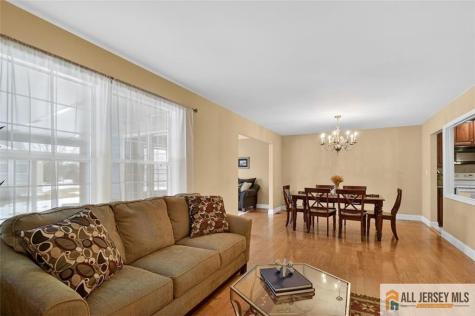 17 George Washington Drive Monroe NJ 08831