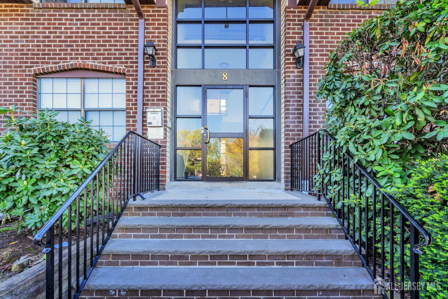 812 Green Hollow Drive Iselin NJ 08830