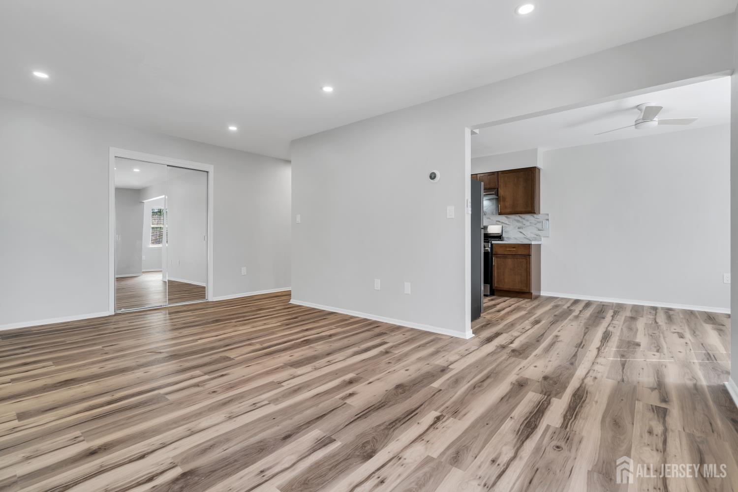 812 Green Hollow Drive Iselin NJ 08830