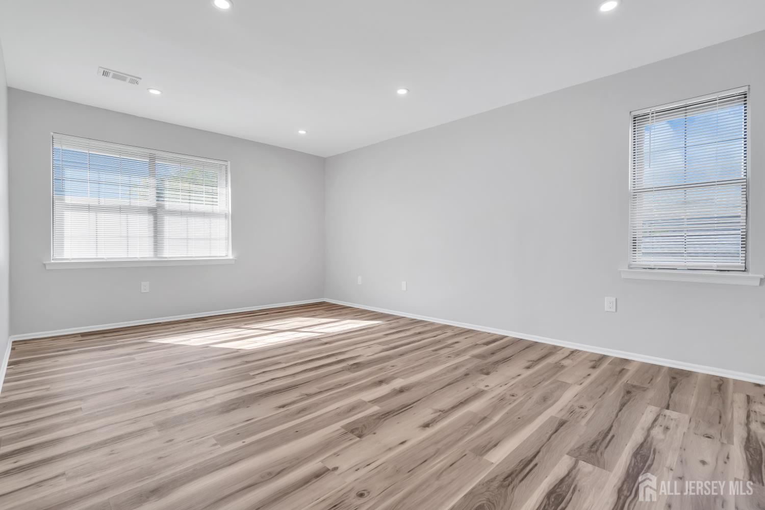 812 Green Hollow Drive Iselin NJ 08830