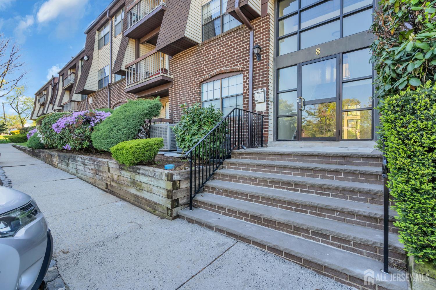 812 Green Hollow Drive Iselin NJ 08830