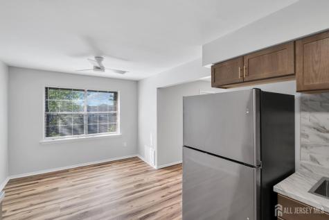 812 Green Hollow Drive Iselin NJ 08830