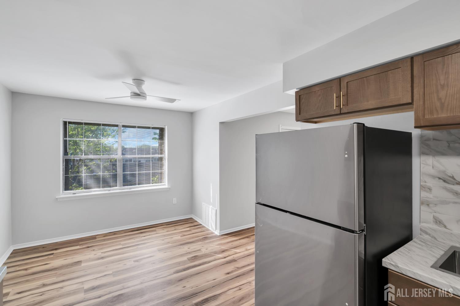 812 Green Hollow Drive Iselin NJ 08830