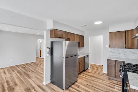 812 Green Hollow Drive Iselin NJ 08830