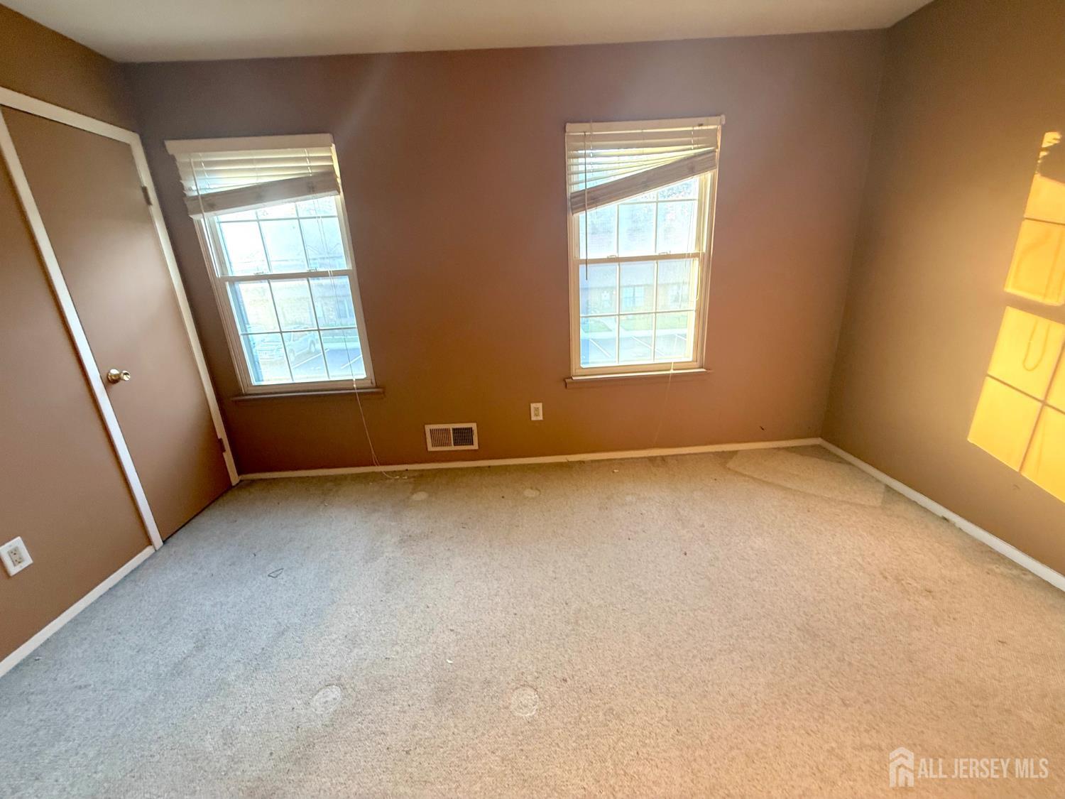 16 Quail Run Road Jamesburg NJ 08831