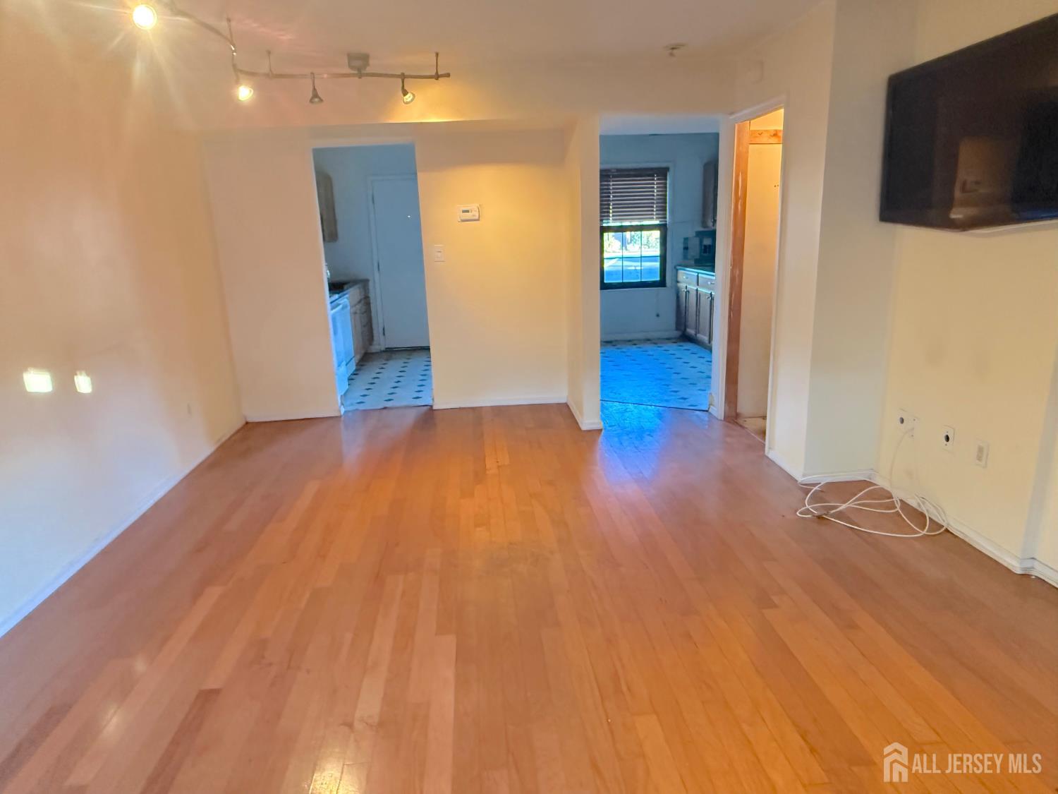 16 Quail Run Road Jamesburg NJ 08831