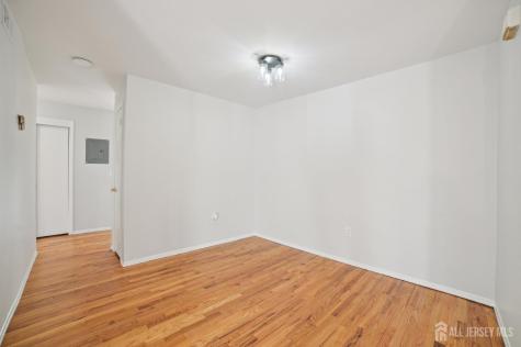 323 Gill Lane Iselin NJ 08830