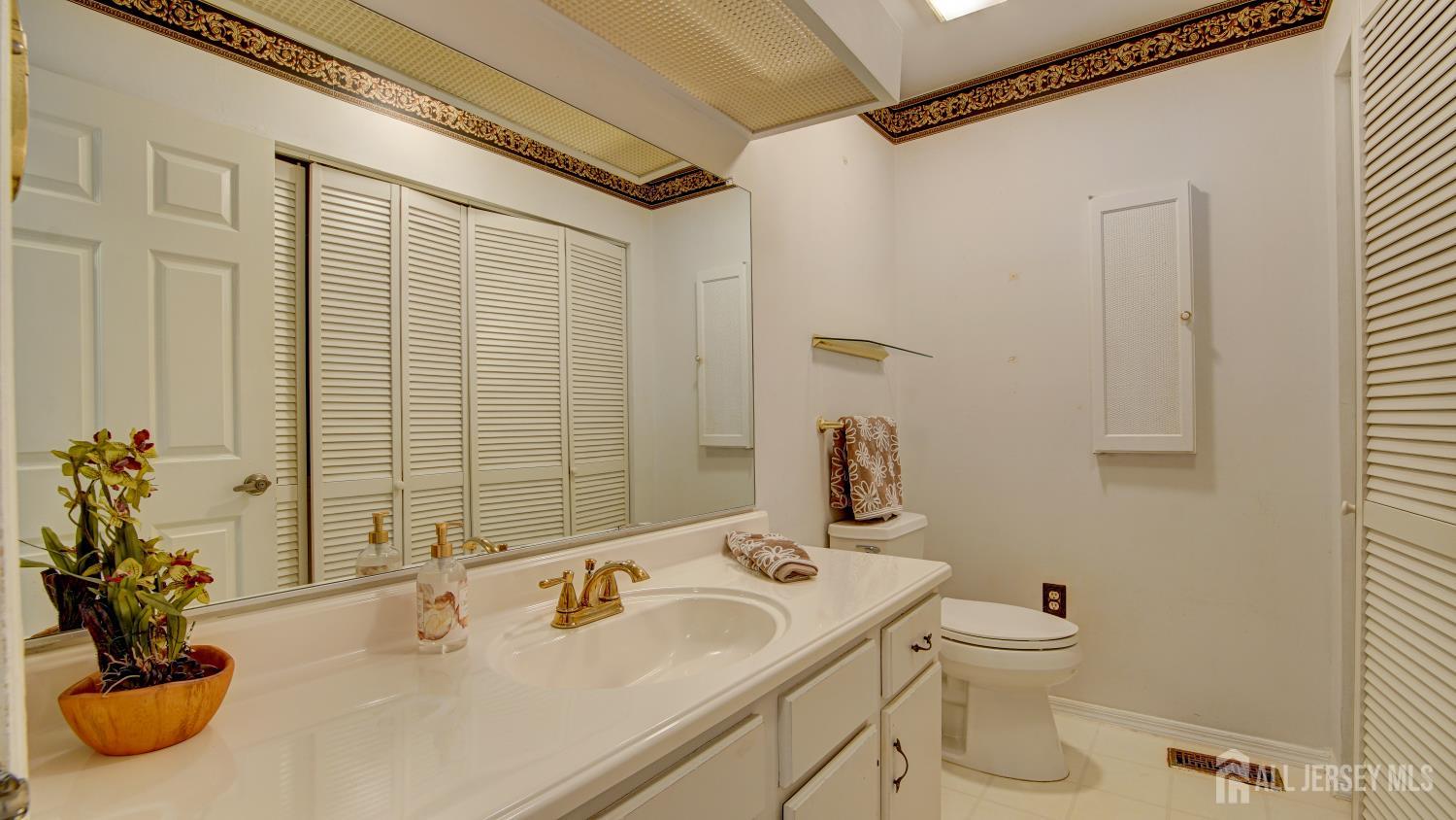 14 John Adams Court Monroe NJ 08831
