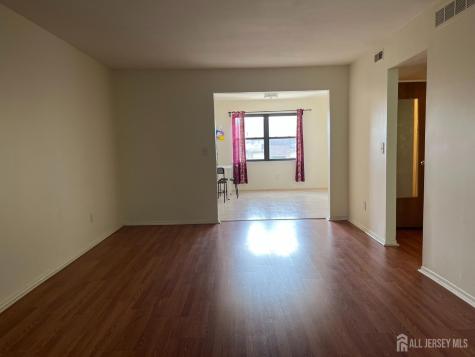 1941 Raspberry Court Edison NJ 08817