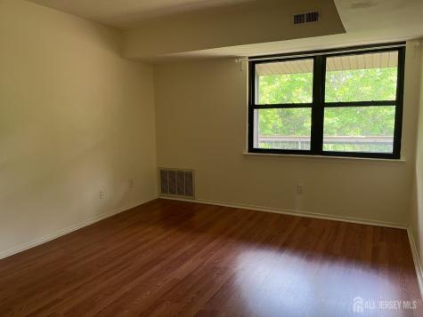 1941 Raspberry Court Edison NJ 08817