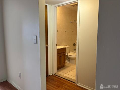 1941 Raspberry Court Edison NJ 08817