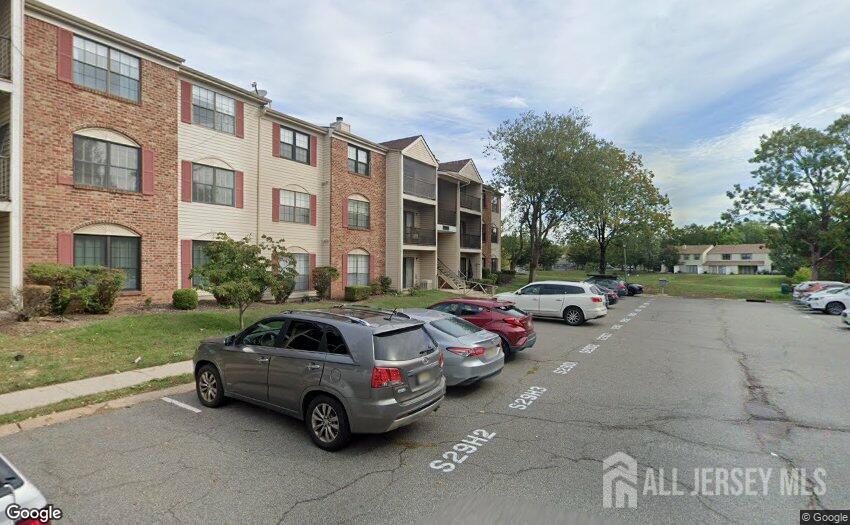 400 Lancaster Court Piscataway NJ 08854