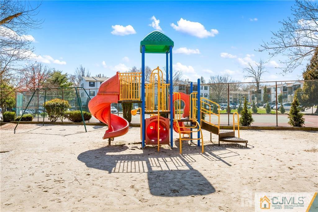 400 Lancaster Court Piscataway NJ 08854