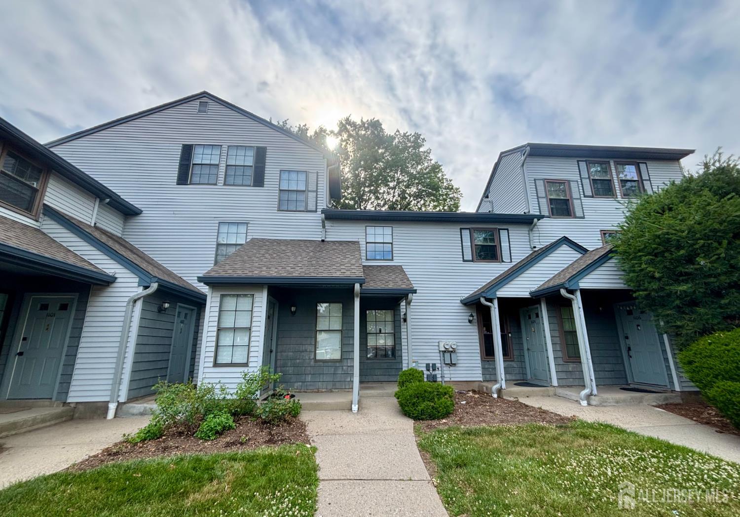 1104 Woodbridge Commons Way Iselin NJ 08830