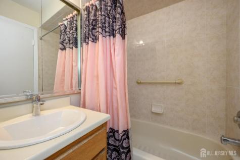 7 Carriage Place Edison NJ 08820