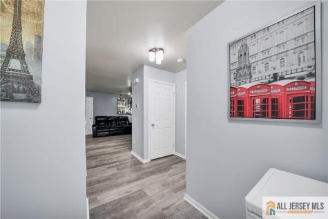 902 Meadow Court Helmetta NJ 08828