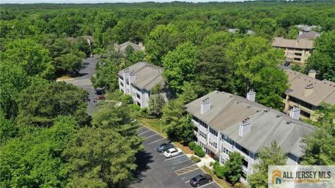 902 Meadow Court Helmetta NJ 08828