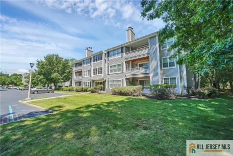 902 Meadow Court Helmetta NJ 08828