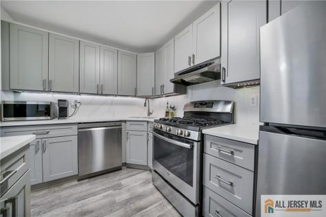 902 Meadow Court Helmetta NJ 08828