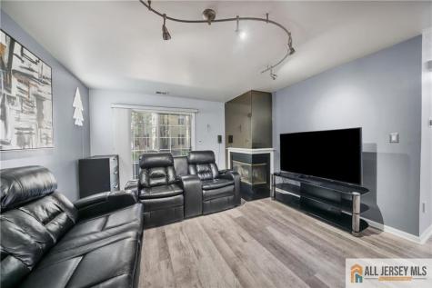 902 Meadow Court Helmetta NJ 08828