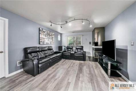 902 Meadow Court Helmetta NJ 08828
