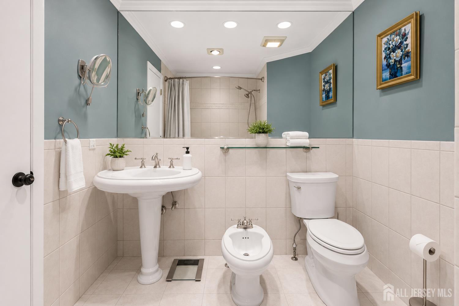 34 Laurie Court Old Bridge NJ 07747