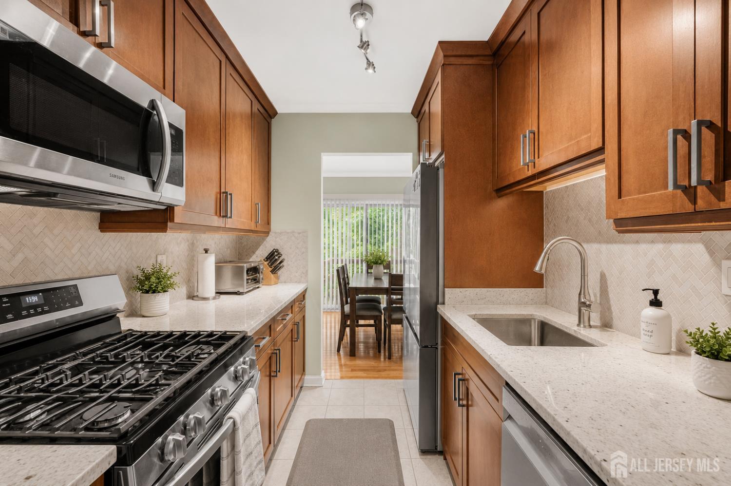 34 Laurie Court Old Bridge NJ 07747