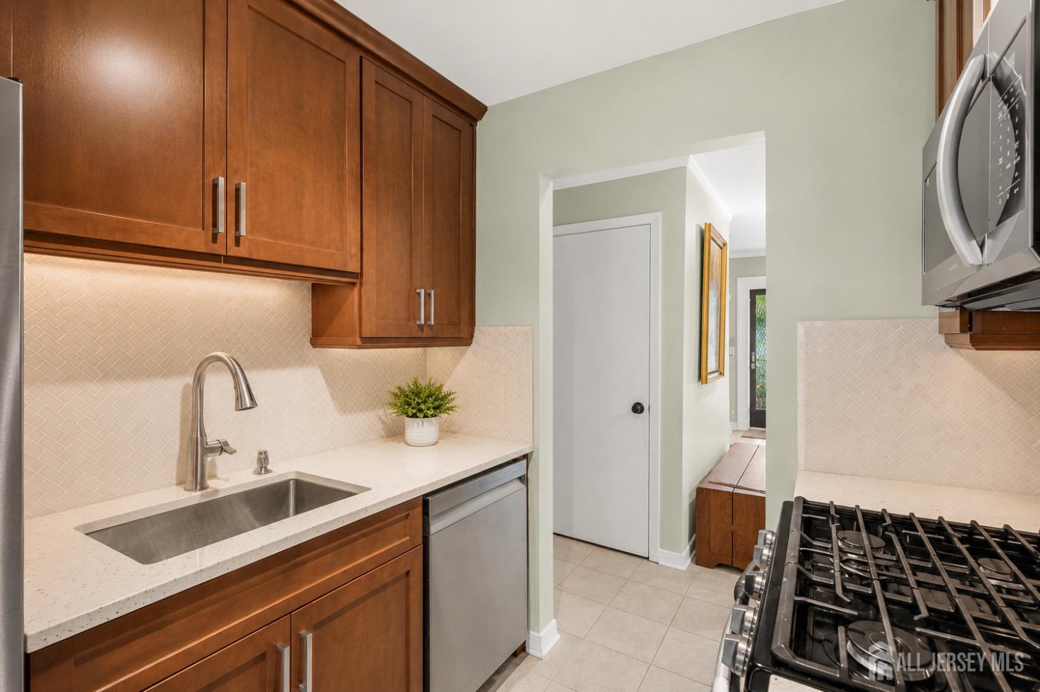 34 Laurie Court Old Bridge NJ 07747