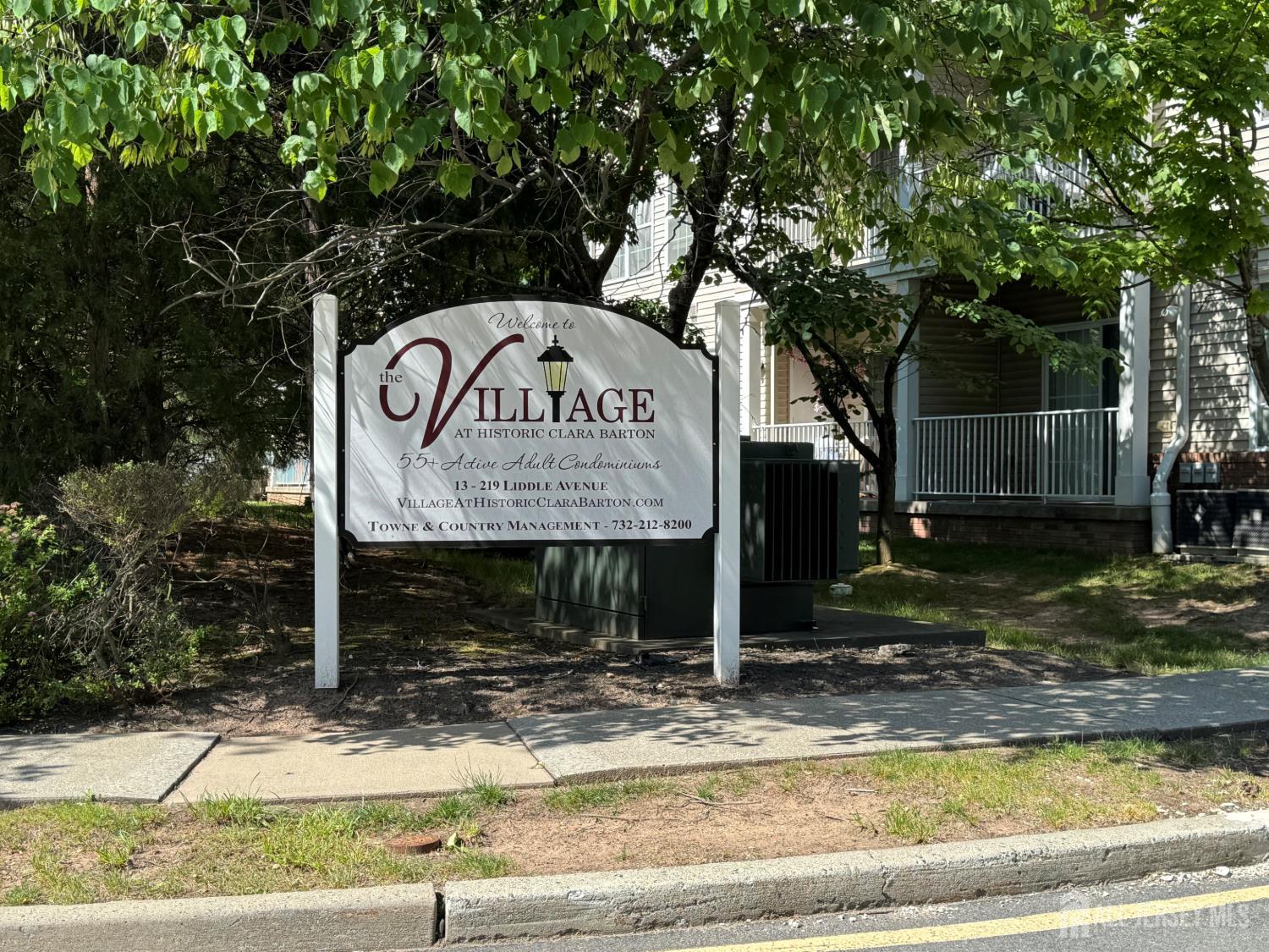 85 Liddle Avenue Edison NJ 08837